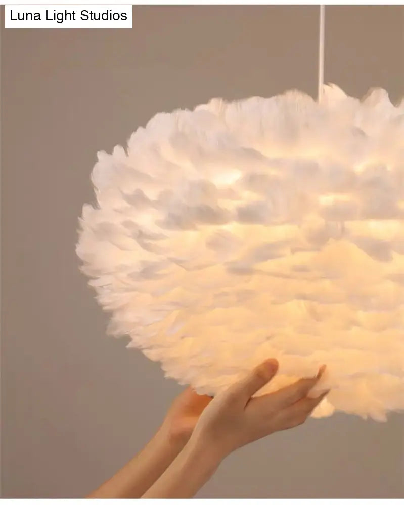 Modern Nordic White Feather Globe Pendant Light For Bedroom Ceiling