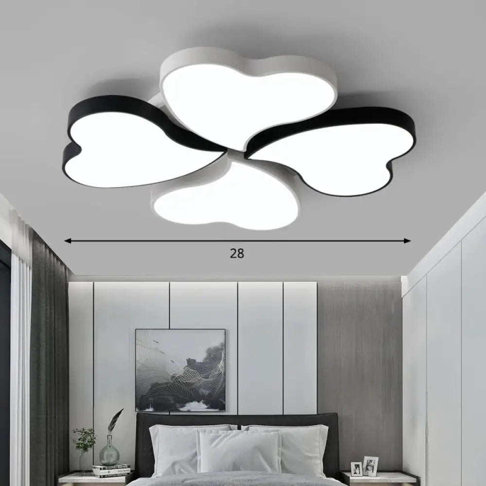 Nordic Led Metal Clover Shaped Flush Mount Lighting For Bedroom In Black-White White / 28.5’