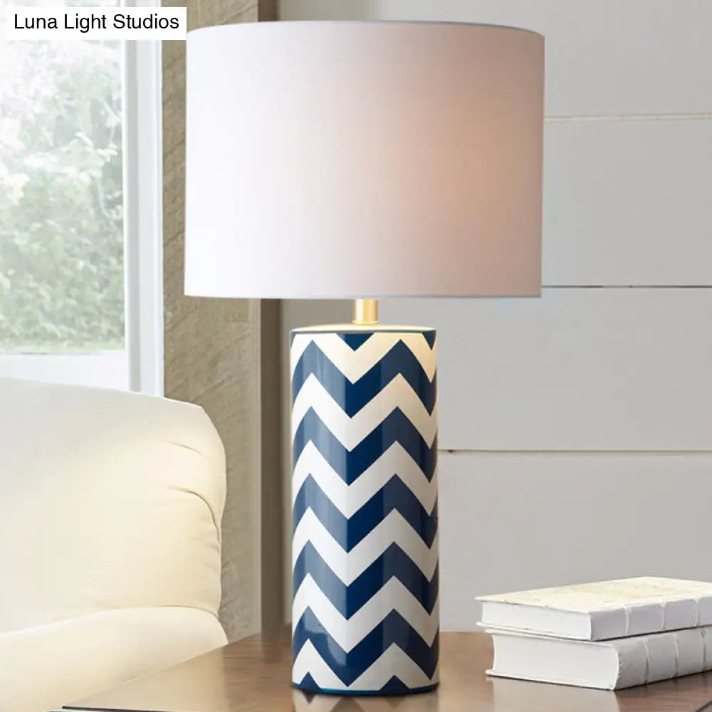 1-Head Contemporary White Task Lighting: Cylindrical Reading Lamp With Fabric Shade