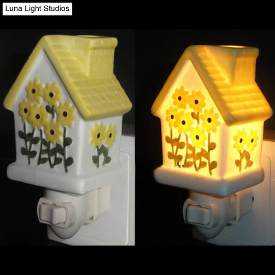 1 Light Lodge Ceramics Wall Sconce Night With Lighthouse Design - Pink/White/Yellow