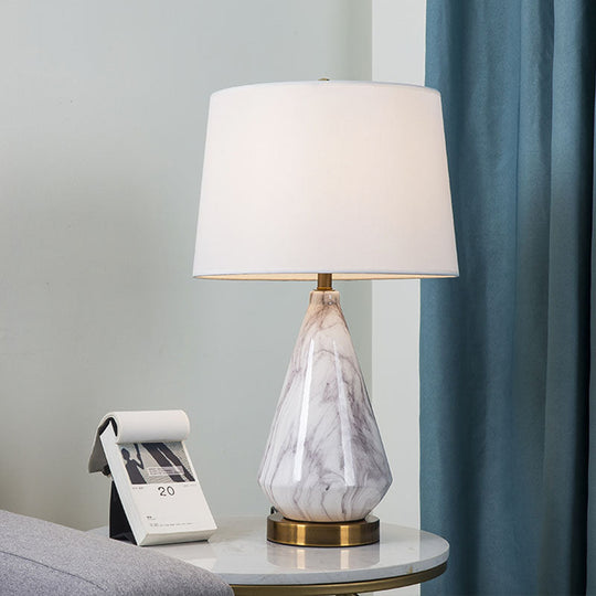 Minimalist Drum Table Lamp With Diamond Ceramic Base In Black/White - Perfect For Nightstands White