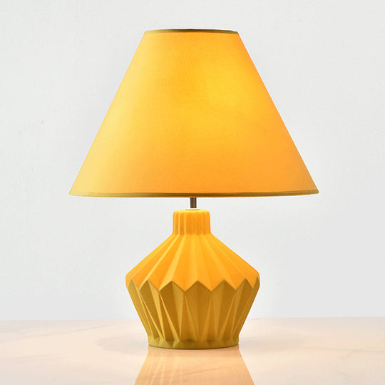 Yellow Ceramic Nightstand Light - Origami Diamond 1-Bulb Table Lamp Country Style