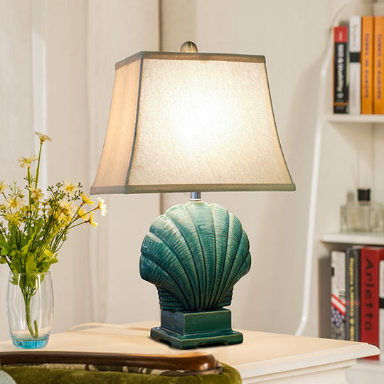 Green/White Ceramic Shell Night Light Table Lamp With Pagoda Shade - Handmade Country Style 1 Bulb