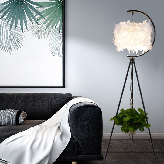 Feather Deco Drum Floor Lamp - Contemporary Tri-Leg Design Black/Gold Perfect For Single Bedrooms