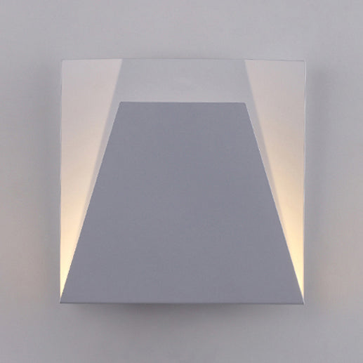 Minimalist Geometric Metal Led Wall Sconce In Warm/White Lighting For Bedroom White / Warm B