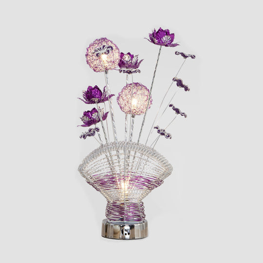 Aluminum Table Lamp With Fan-Shaped Design Led Bedroom Desk Lighting And Rose & Dandelion Decor -
