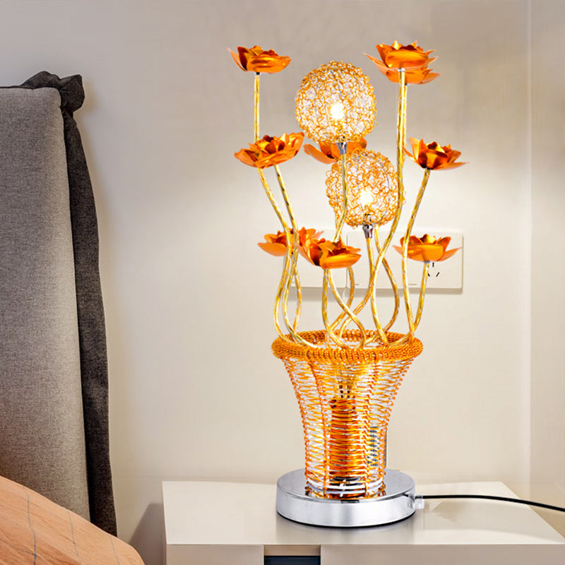 Aluminum Desk Lamp With Basket-Like Design Led Vine Night Light - Bedside Art Decor Gold