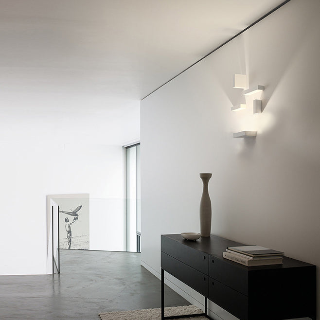 Sleek White Wall Washer Light: Simplistic Metallic Sconce For Stairway Illumination