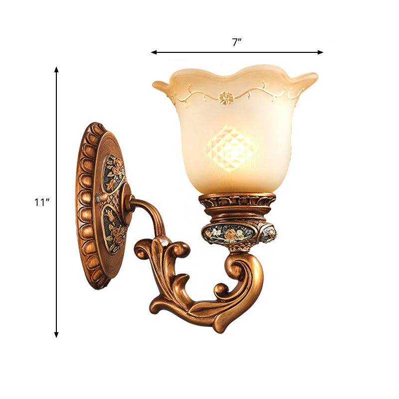 Traditional Cream Glass Scalloped-Edge Wall Sconce - Bedroom Light Kit With 1-Light Brass Design