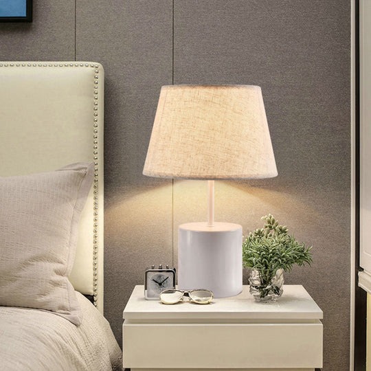 Modern Tapered Reading Book Light: Fabric Led Desk Lamp In Black/White For Bedside White