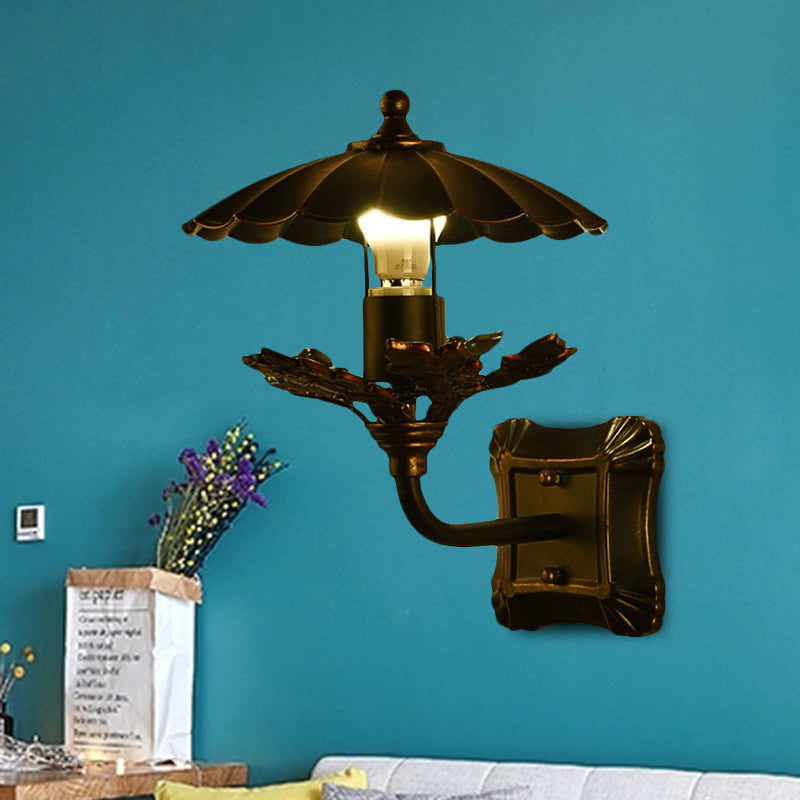 Retro Rust Metallic Wall Sconce Lamp With Leaf Decoration - Scalloped Design For Corridor