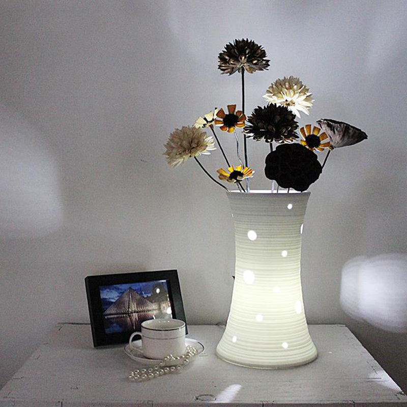 Ceramic White Nightstand Lamp: Led Pastoral Table Light (5.5/7) With Dried Flower Decor