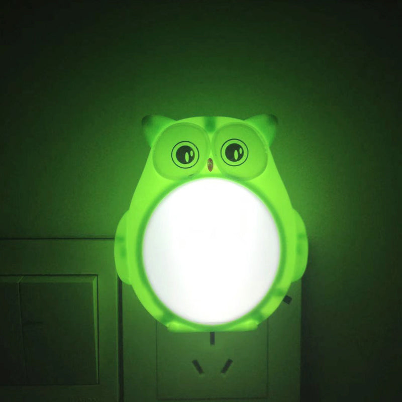 Mini Owl Night Light For Kids Room - Cartoon Plug-In Led Wall Lighting In Red/Green Green