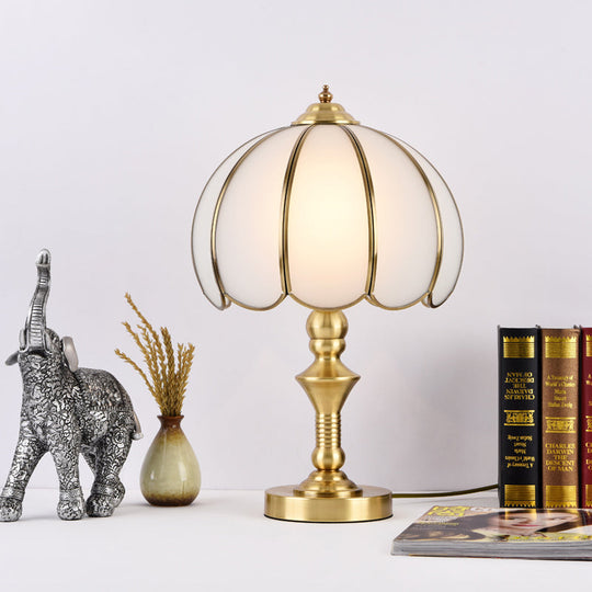 Colonial Gold Table Lamp: Scalloped/Flared Metal Base 1-Light Night Lighting For Bedroom