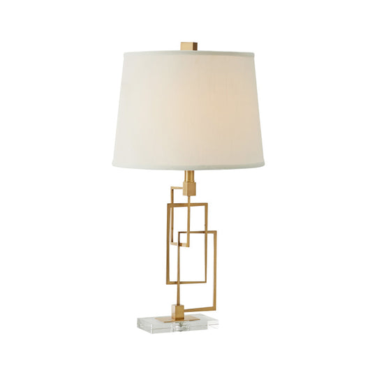 Traditional Metal 1-Head Gold Nightstand Lamp: Modernize Your Living Room With Intersected