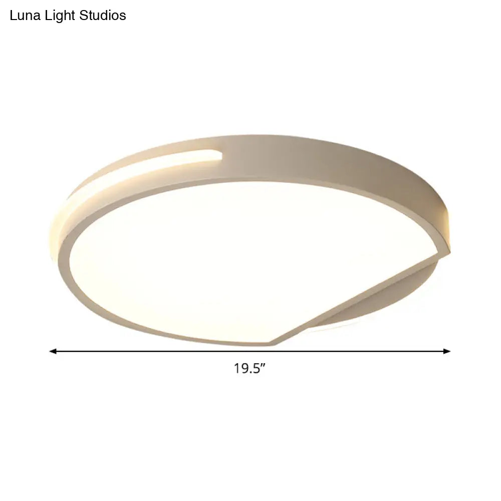 16’/19.5’ White Round Ceiling Mounted Led Flush Light Fixture Metal Construction Simple Style