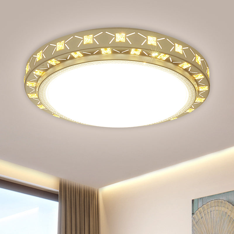 Contemporary Led Ceiling Flush Mount In White With Beveled Crystal Deco / Round