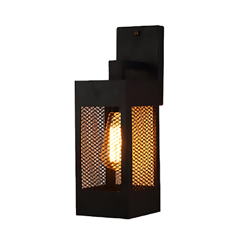 Vintage-Style Indoor Wall Sconce Light With Mesh Metal Shade - Black