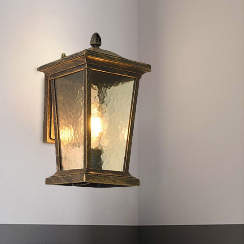 Traditional Wall Sconce With Pavilion Glass Shade In Black/Brass Brass / B