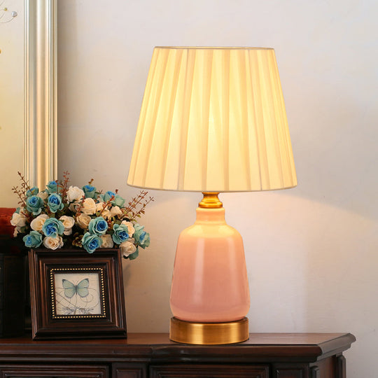 Simple Pink Conical Pleated Fabric Desk Lamp For Bedroom Night Table