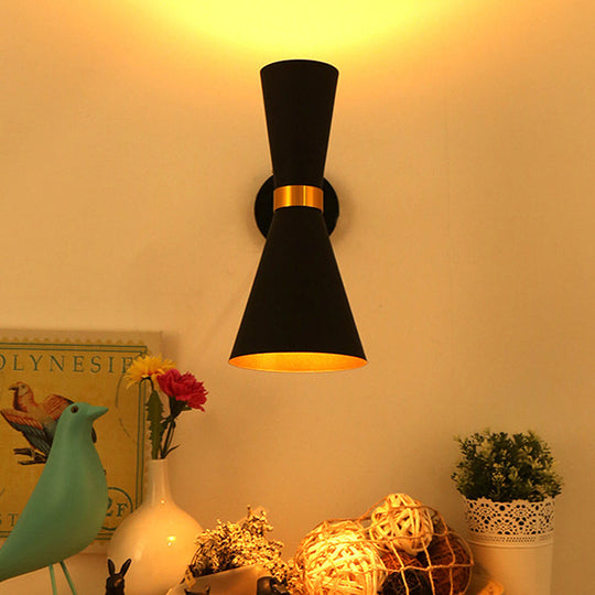 Modern Black And White Cocktail Shaker Sconce Lamp: Wall Mounted Metal Lighting With Rotatable Joint
