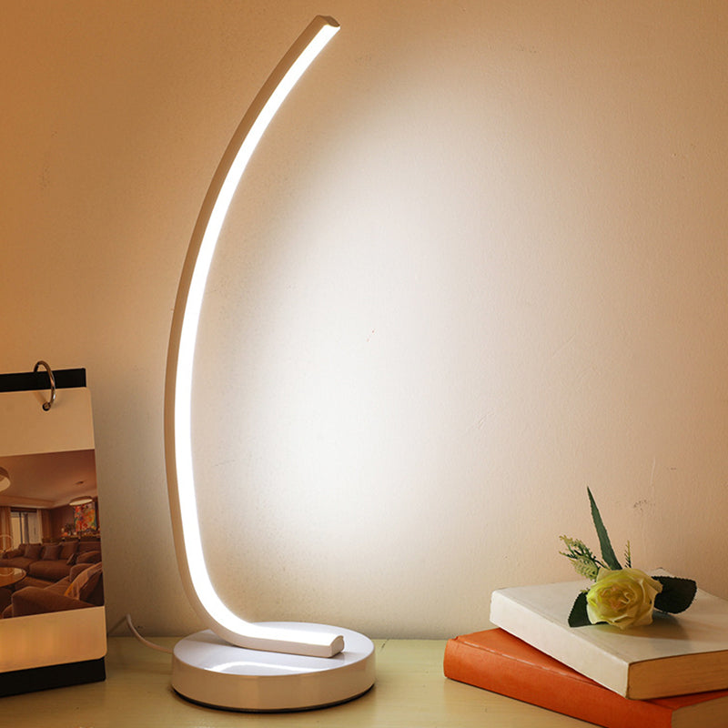 Modern Metallic Led Table Lamp In Black/White For Study Room White