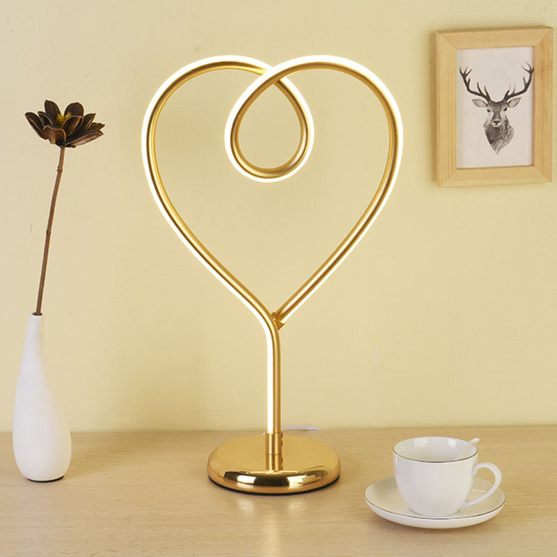 Charming Heart Nightlight Led Desk Lamp With Metal Pedestal For Bedroom Gold / White