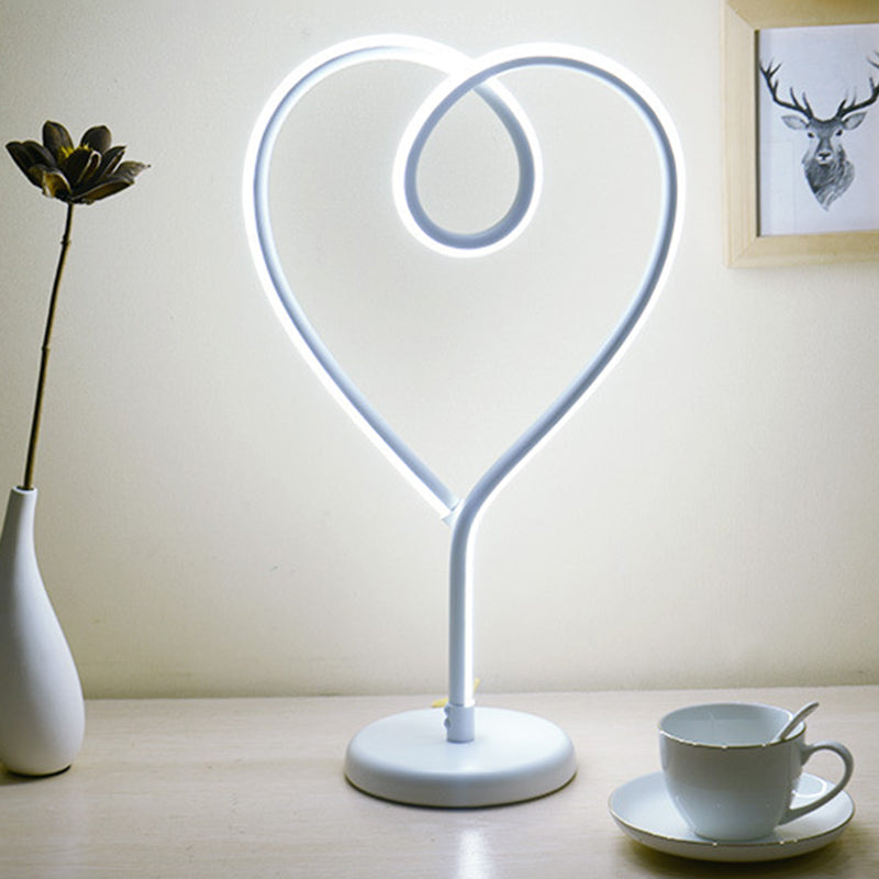 Charming Heart Nightlight Led Desk Lamp With Metal Pedestal For Bedroom White / Warm