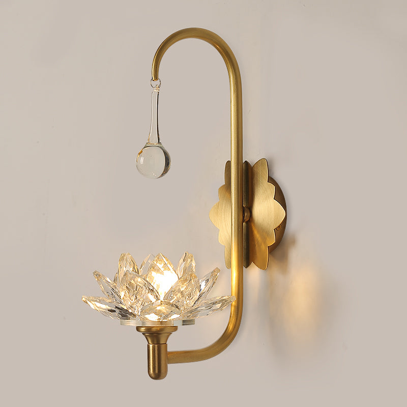Lotus Crystal Wall Sconce - Luxurious 1-Light Brass Lamp