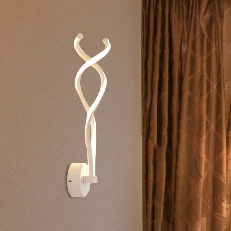 Minimalist Led Wall Lamp In Black/White Metal For Living Room White