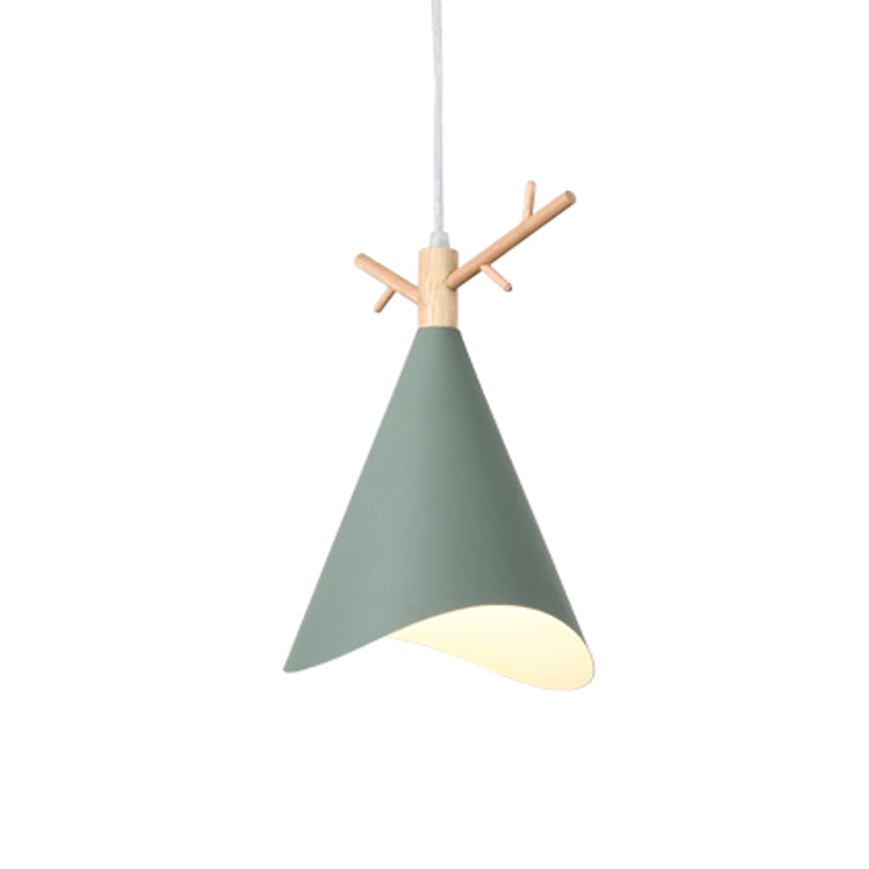 Iron Waveform-Edge Conic Ceiling Light - Nordic 1 Head Pendant (Green/Grey/White) With Wood Antler