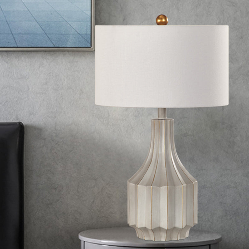 Countryside White/Beige Fabric Drum Table Lamp With 1-Light And Ridged Vase Base White