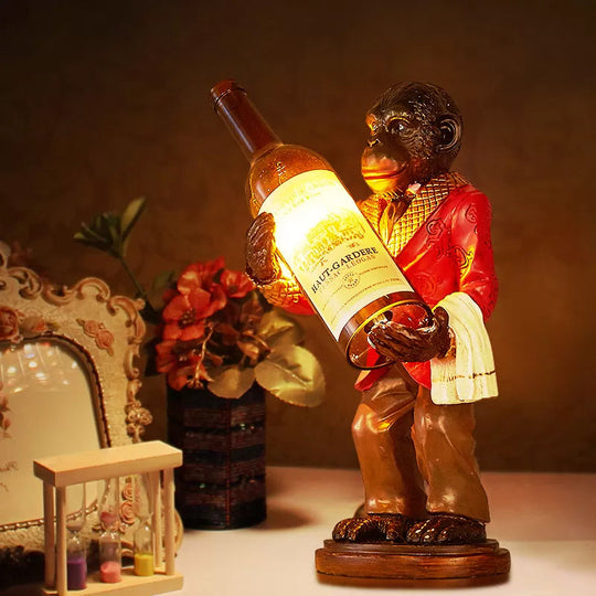 Retro Gorilla Wine Holder 1-Light Desk Lamp In Amber Glass For Night Table Red/Gold Red