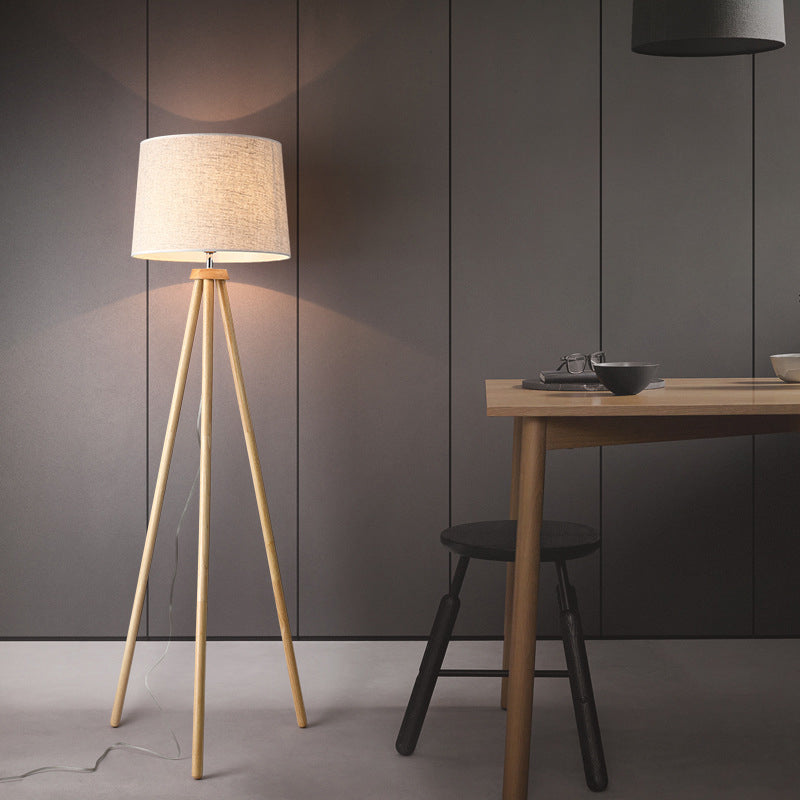 Minimalistic Tripod Floor Lamp With White Drum Shade - 1 Light Fabric Wood