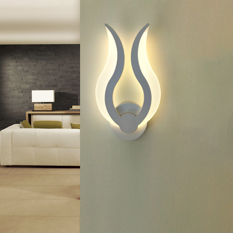 Nordic Led Flame-Shaped Wall Sconce Light For Cozy Bedroom Ambiance In Warm/White White / B