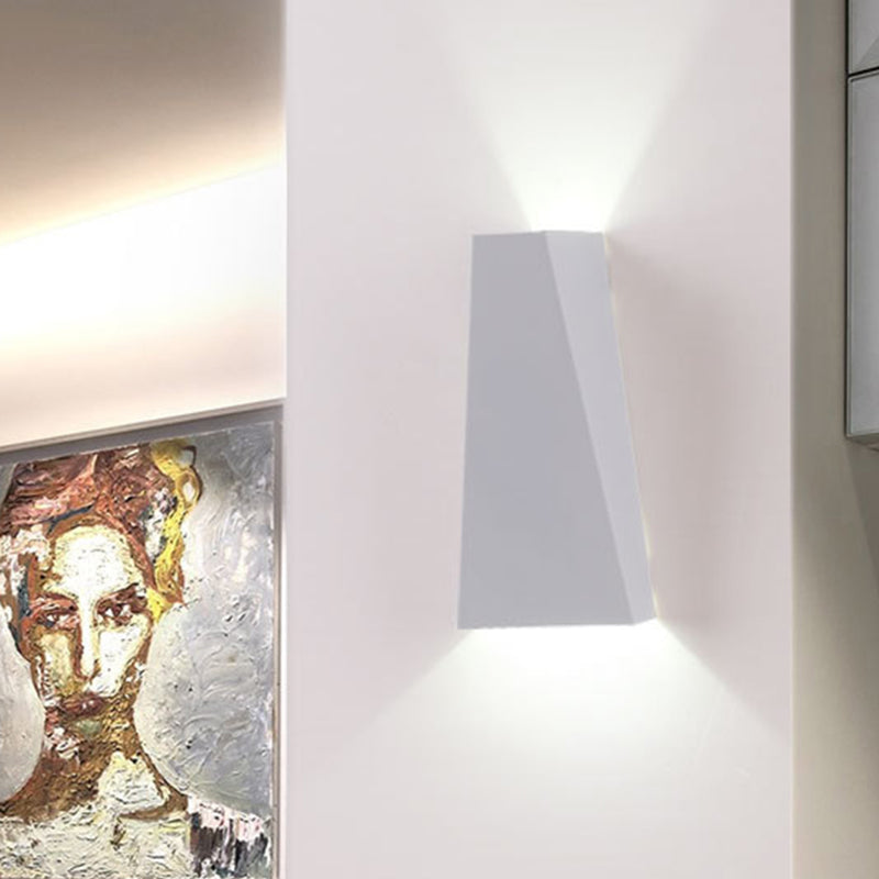 Nordic Led Flush Wall Sconce Black/White Triangular Lamp