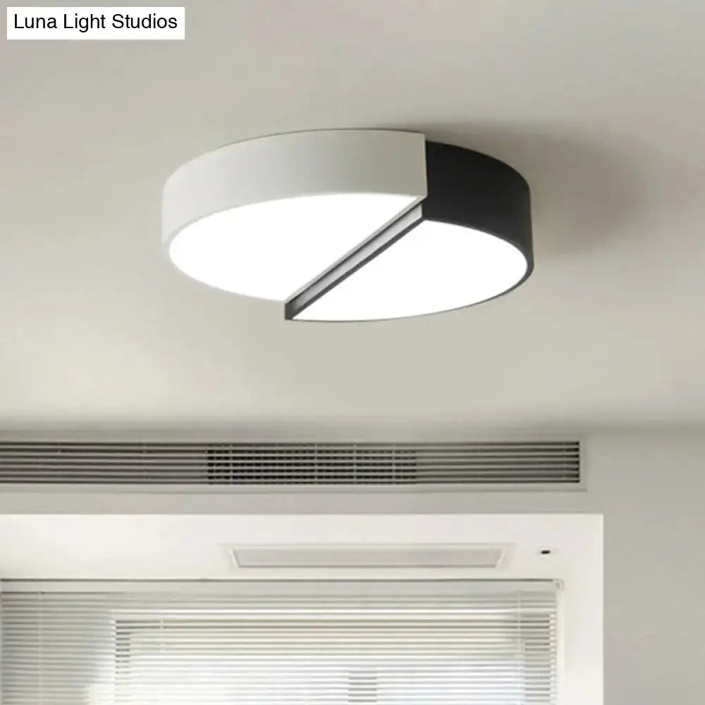 Minimalist Split Round LED Ceiling Lamp - 15"/19" Wide - Black & White