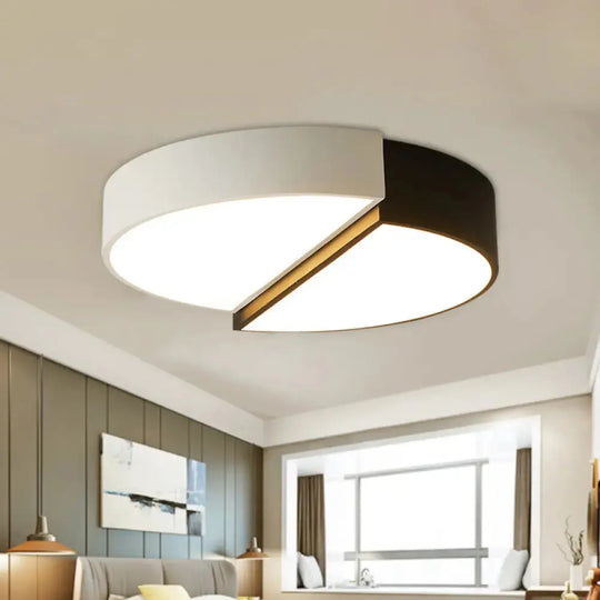 Minimalist Split Round LED Ceiling Lamp - 15"/19" Wide - Black & White