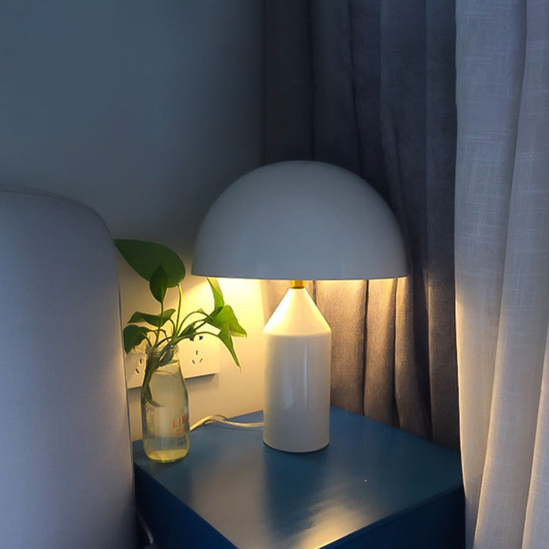 Mushroom Nightstand Lamp: Minimalist Metal 1-Head Modern Lighting For Living Room White