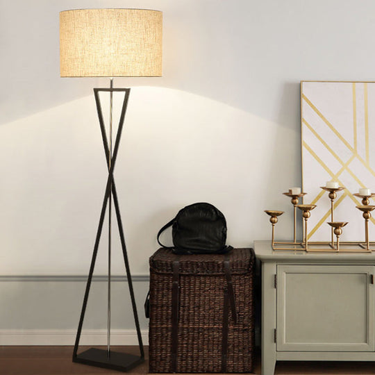 Stylish Hourglass Metal Floor Lamp With Artistic Drum Shade - Perfect For Living Rooms Black / A