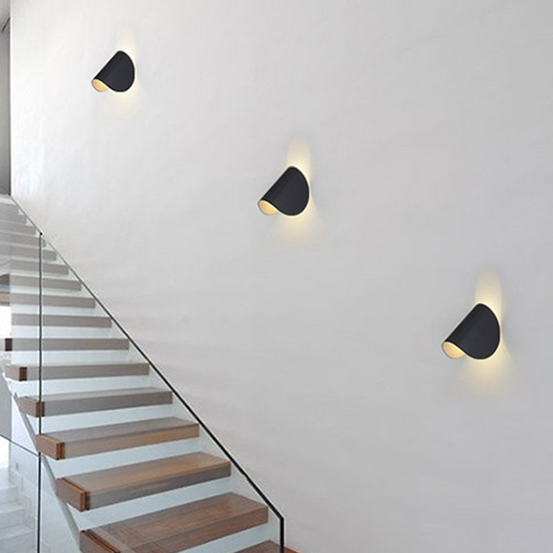 Minimalist Metallic Led Curved Wall Light For Living Room Black