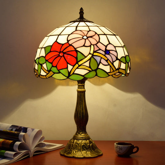 Decorative Stained Glass Dome Shade Table Lamp For Living Room - Nightstand Light Apricot