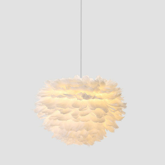 White Feather Round Pendant Ceiling Light - Nordic Style Single-Bulb Suspension