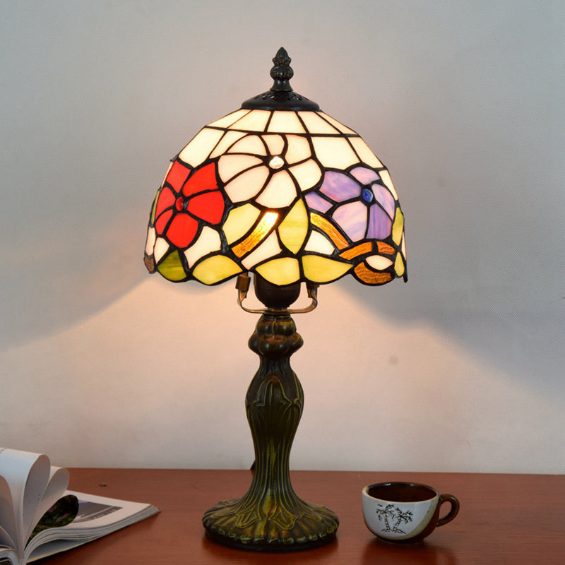 Stained Art Glass Dome Table Lamp - Unique Nightstand Lighting For Living Room Décor Apricot