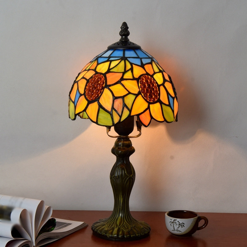 Stained Art Glass Dome Table Lamp - Unique Nightstand Lighting For Living Room Décor Light Yellow