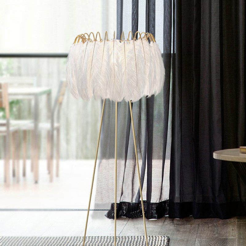 Nordic Style Tripod Floor Lamp With Feather Shade Metal Stand White / B