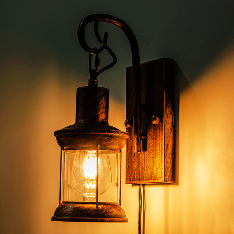 Retro Style Bronze Iron Lantern Wall Light - Single-Bulb Fixture For Restaurant Lighting
