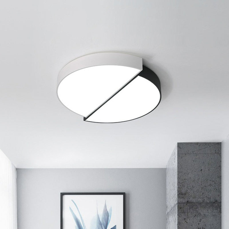 Modern Round Led Flush Mount Lighting With Minimalist Black And White Acrylic Design Black-White /