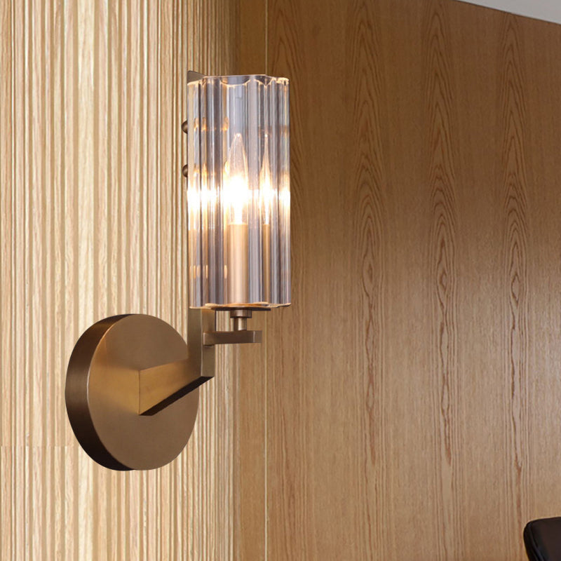 Retro Brass Wall Sconce With Crystal Shade - Stylish Hallway Lighting Fixture