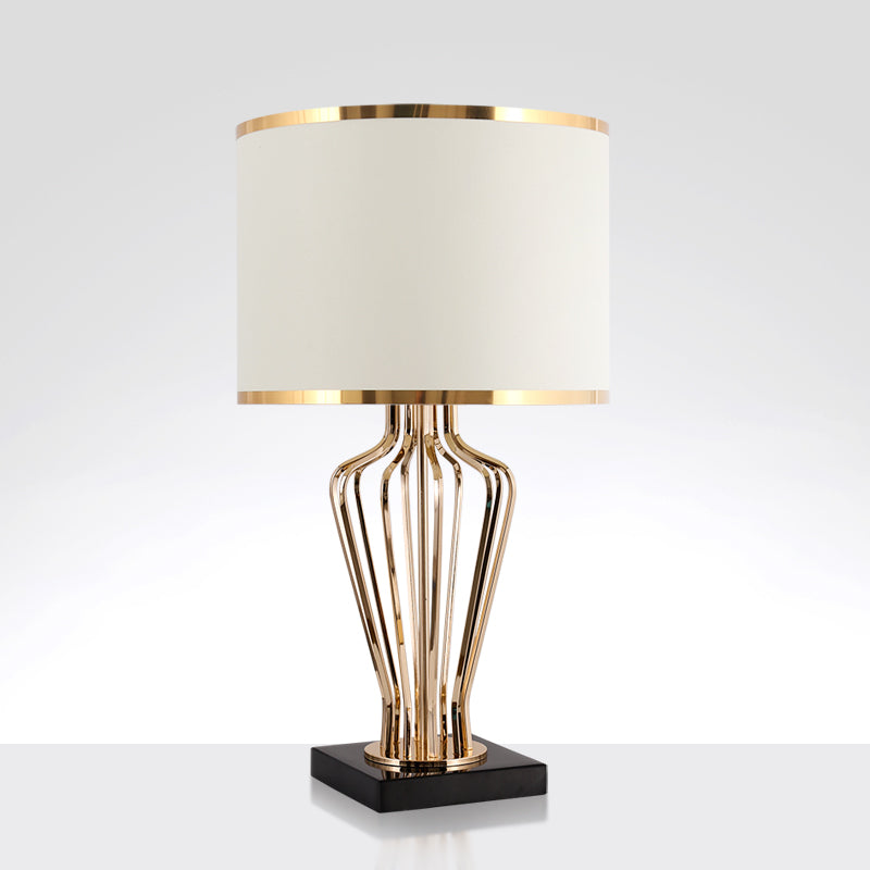 Traditional Single Brass Table Light With Drum Shade For Living Room Nightstand